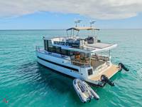 vue-generale-stay-o-lodge-bateau-vacances-trois-ilets-martinique-anse-mitan