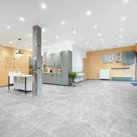 © Salle polyvalente L'écurie - salle vide -