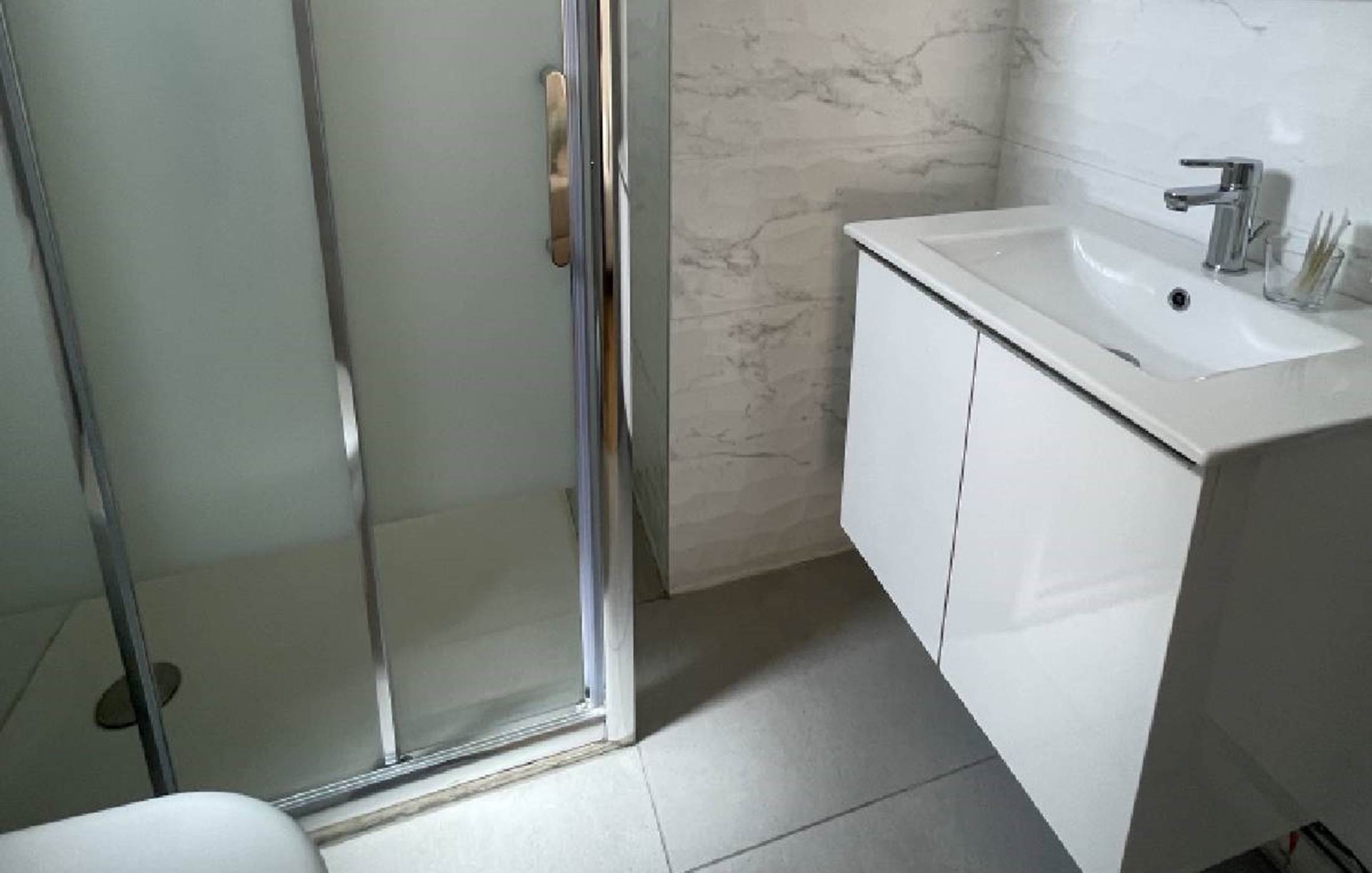 chambre 11 salle de bain