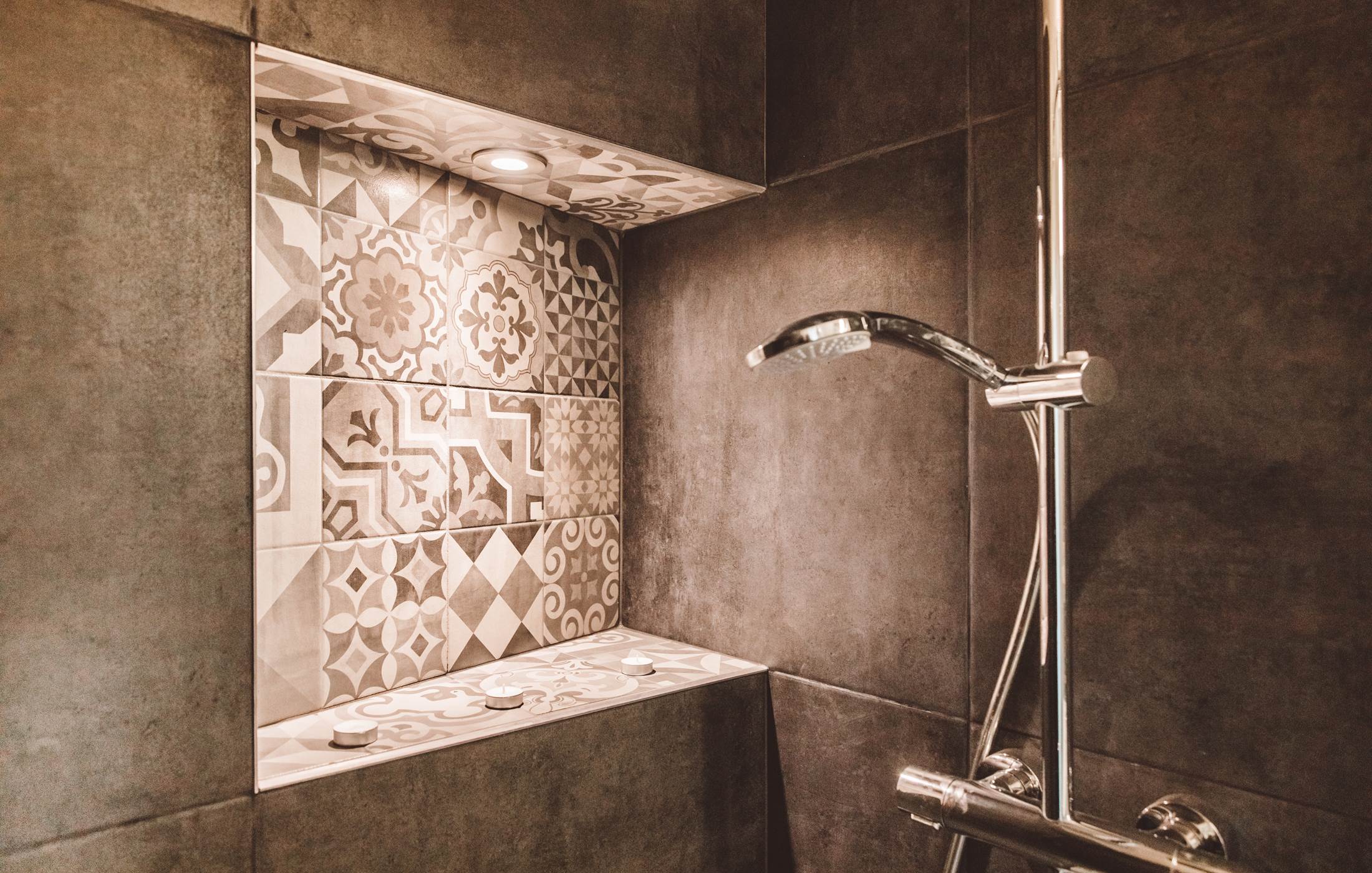304 CHAMBRE DELUXE DOUCHE
