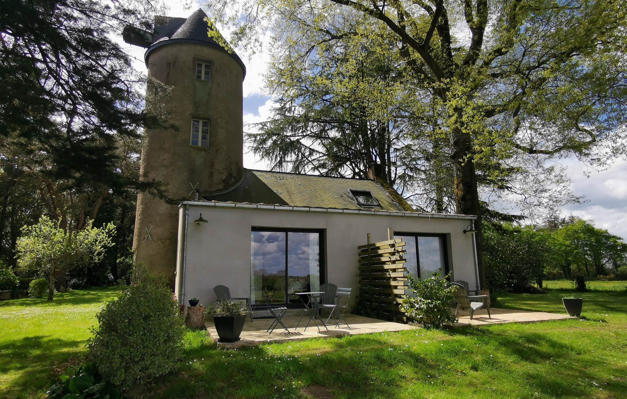 bâtiment principal vue arrière, moulin de La Retardière, Orvault, Loire Atlantique