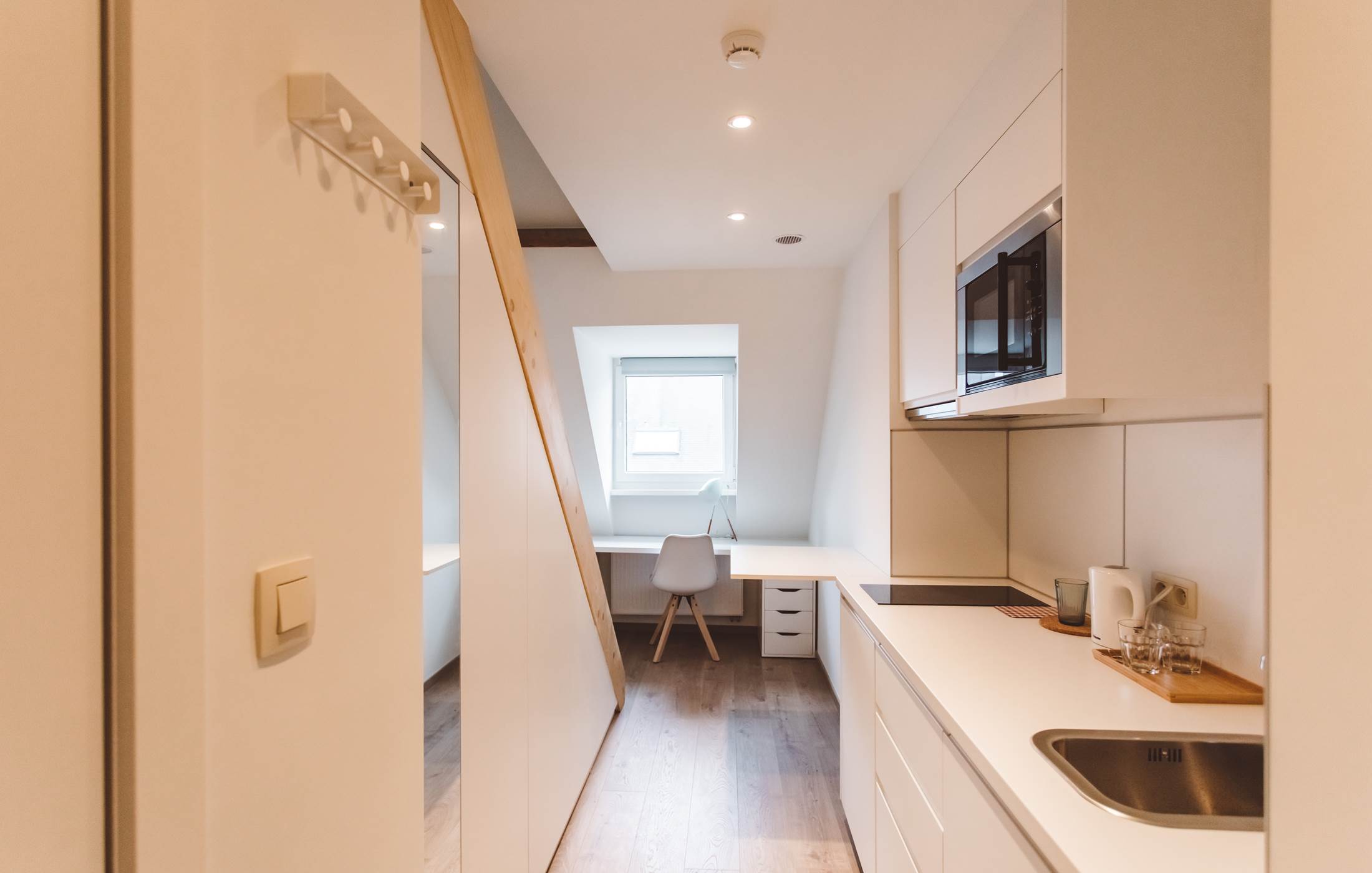 302 STUDIO AVEC CUISINE- CUISINE