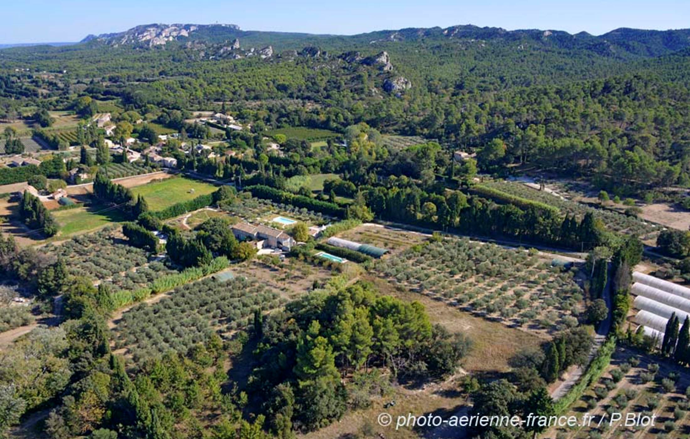 vue aérienne MAS DES FIGUES