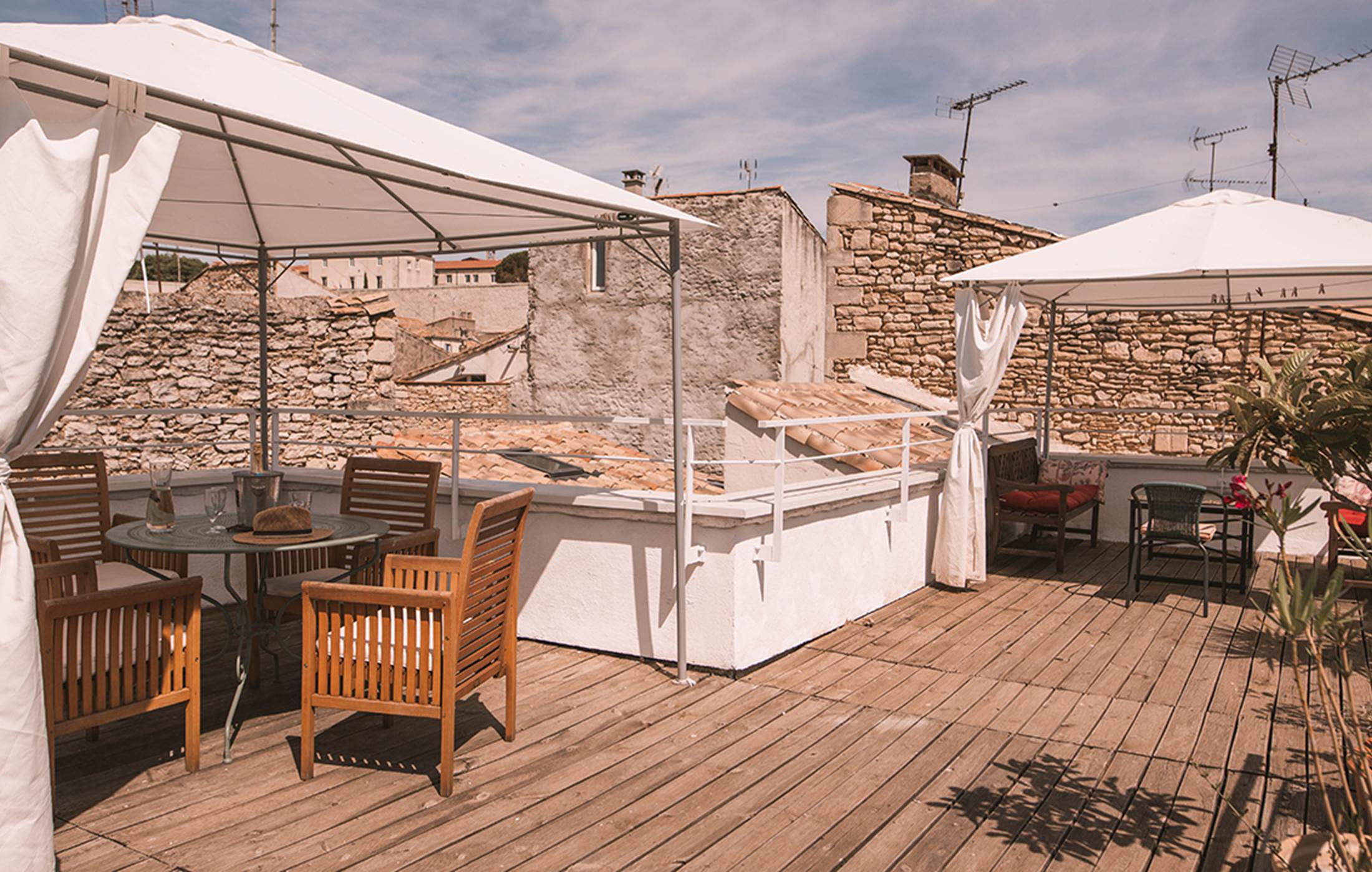 Roof Top with 2 separate areas