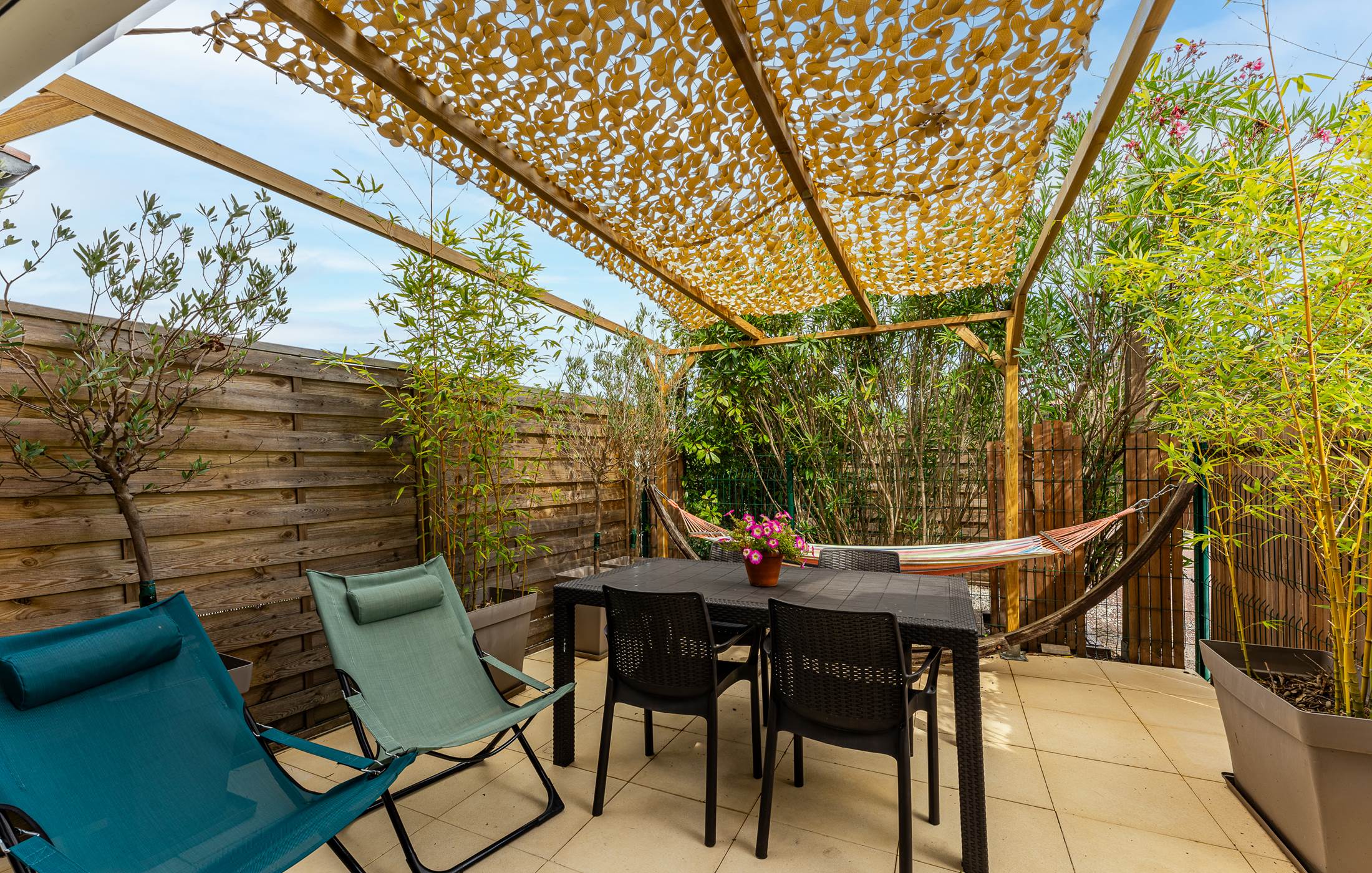 Terrasse gîte 2  coin relax