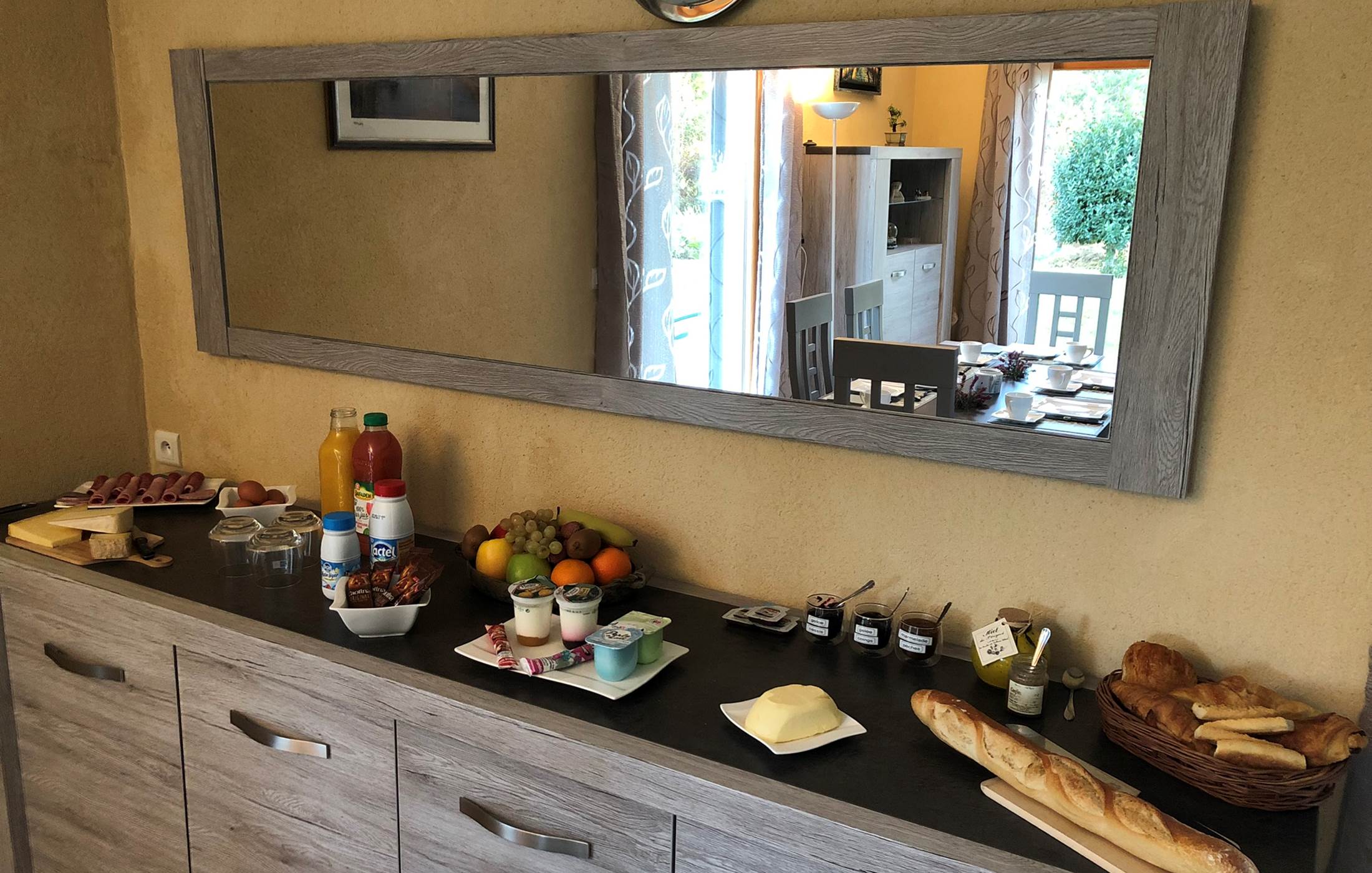 le buffet du petit déjeuner