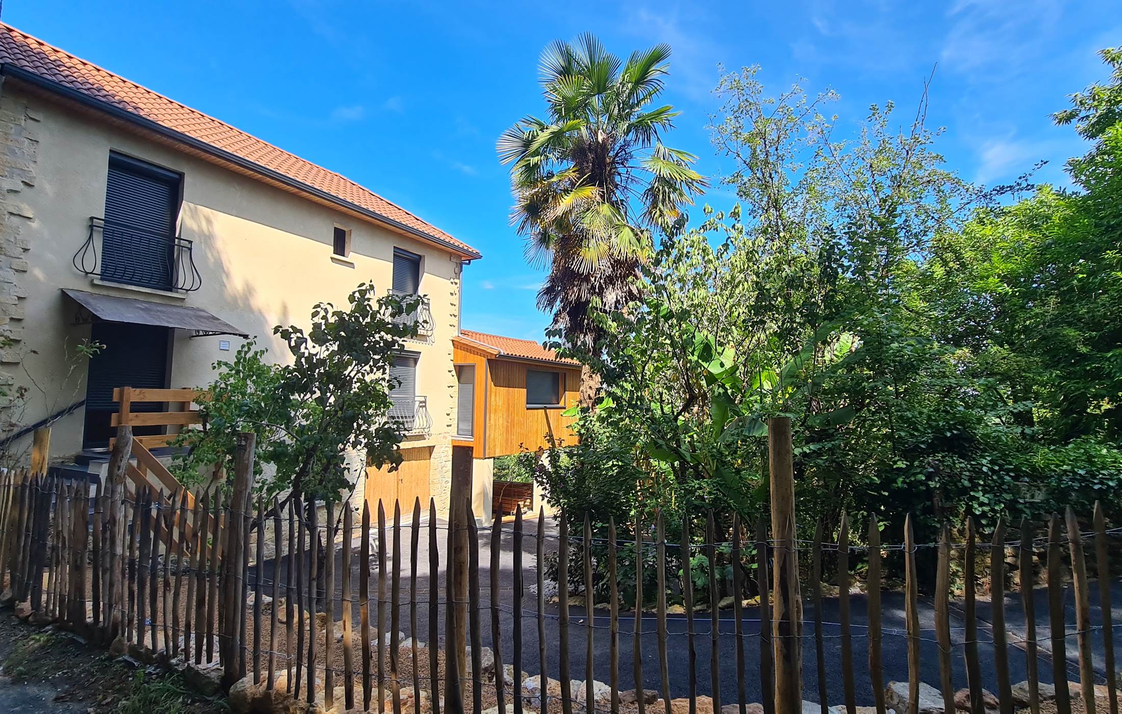 courprivée/ganivelle/parkingmoto/parkingvoiture