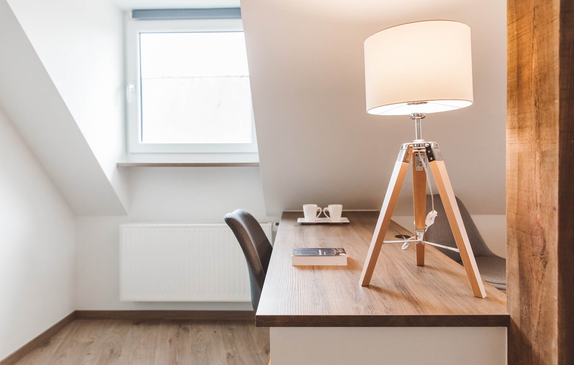 304 CHAMBRE DELUXE BUREAU