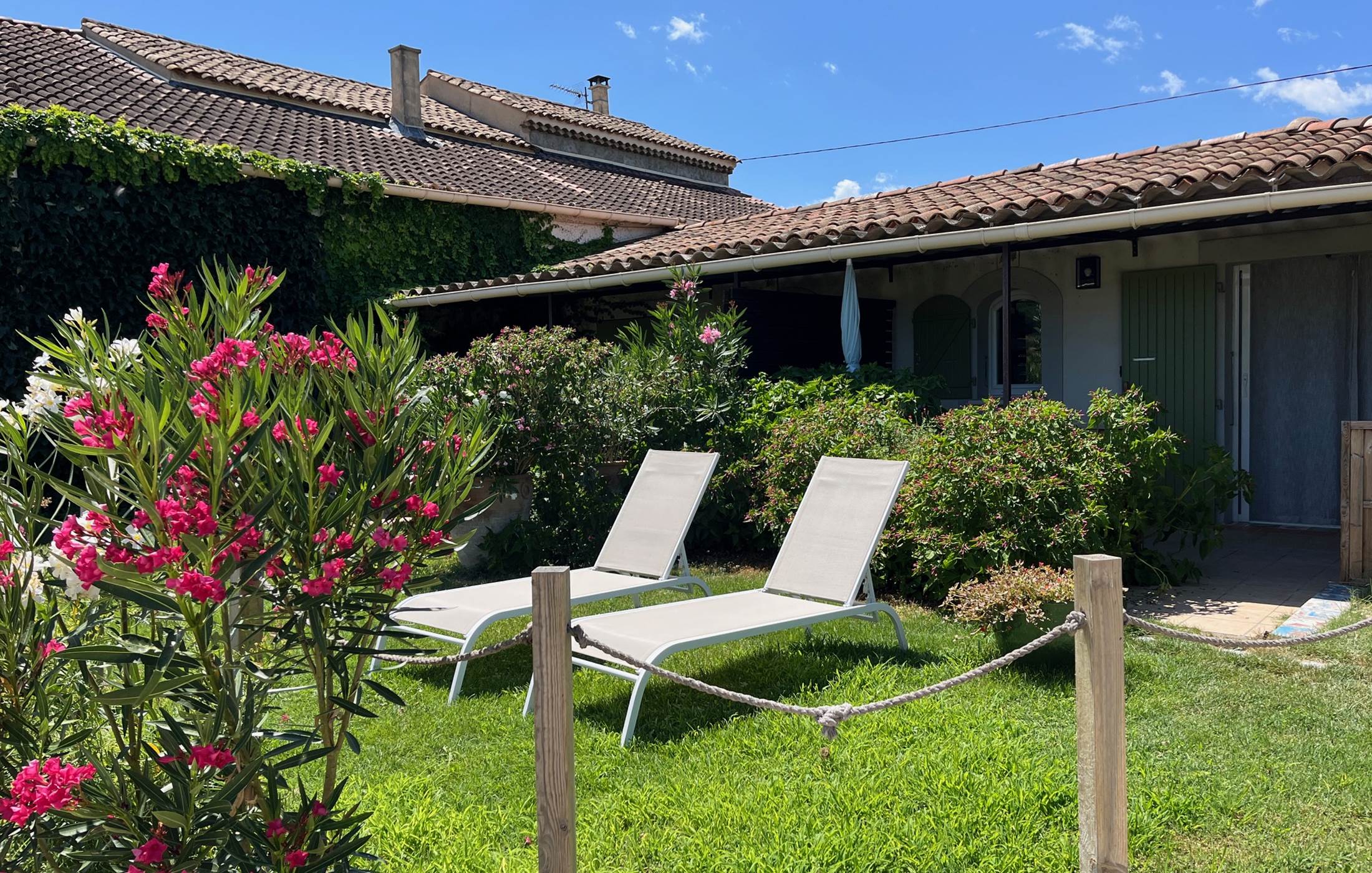 Gîte Le Levant : Le Jardin