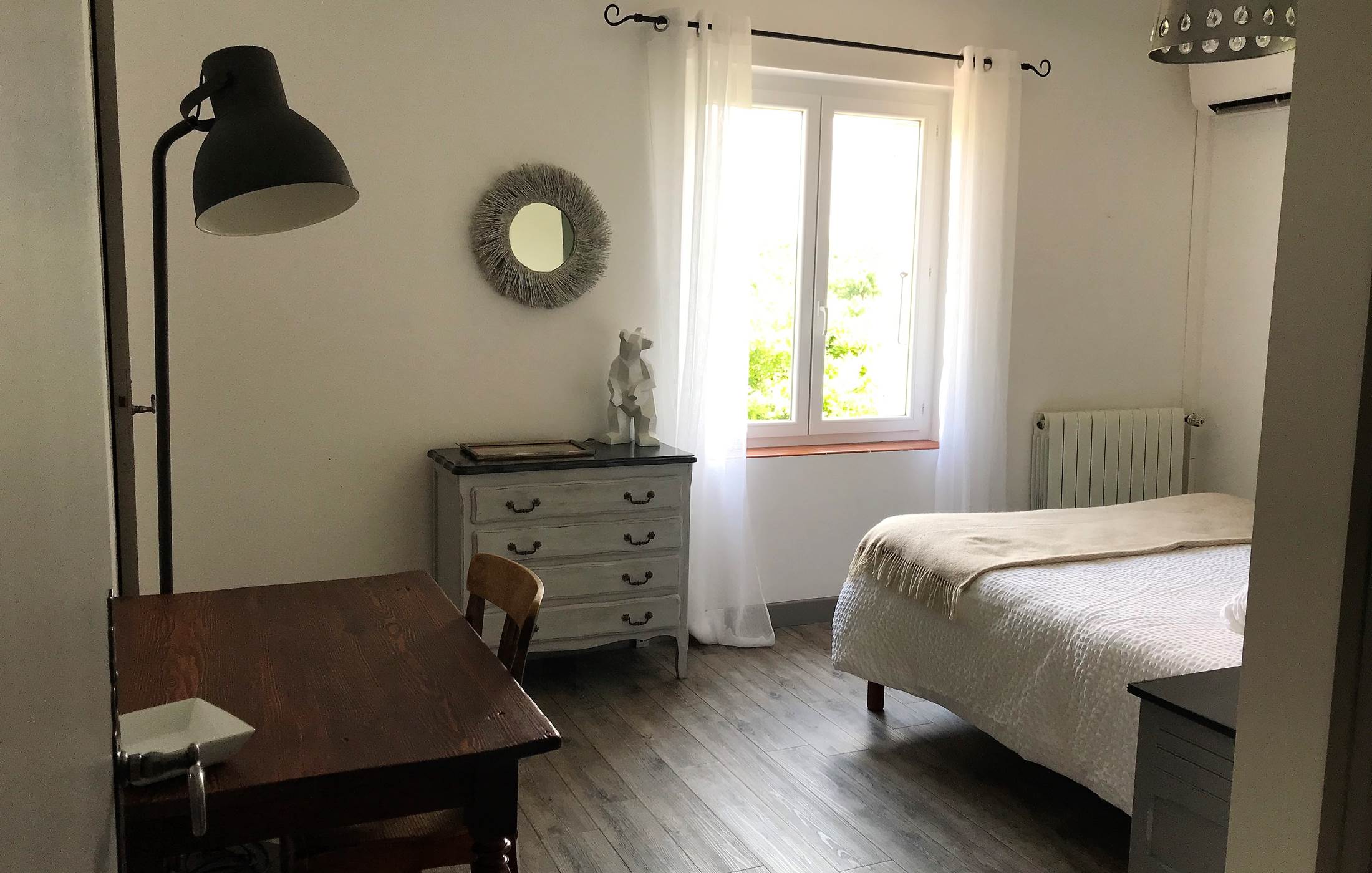 Le Mas Mellou : Chambre Mont Ventoux
