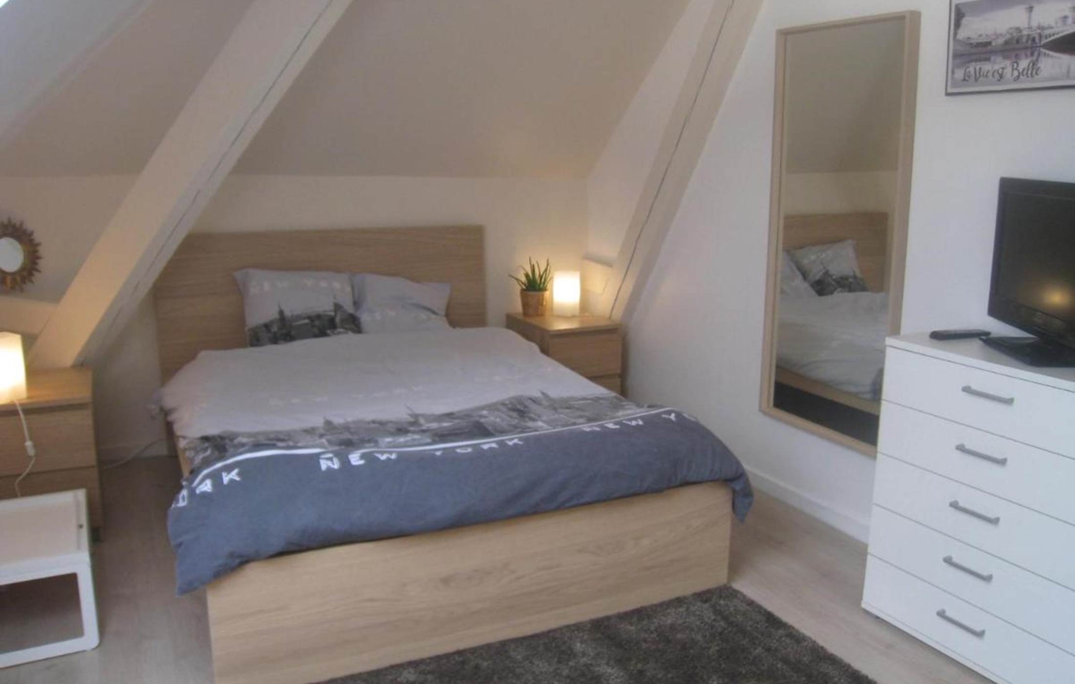 CHAMBRES-GUEBWILLER-Chambre