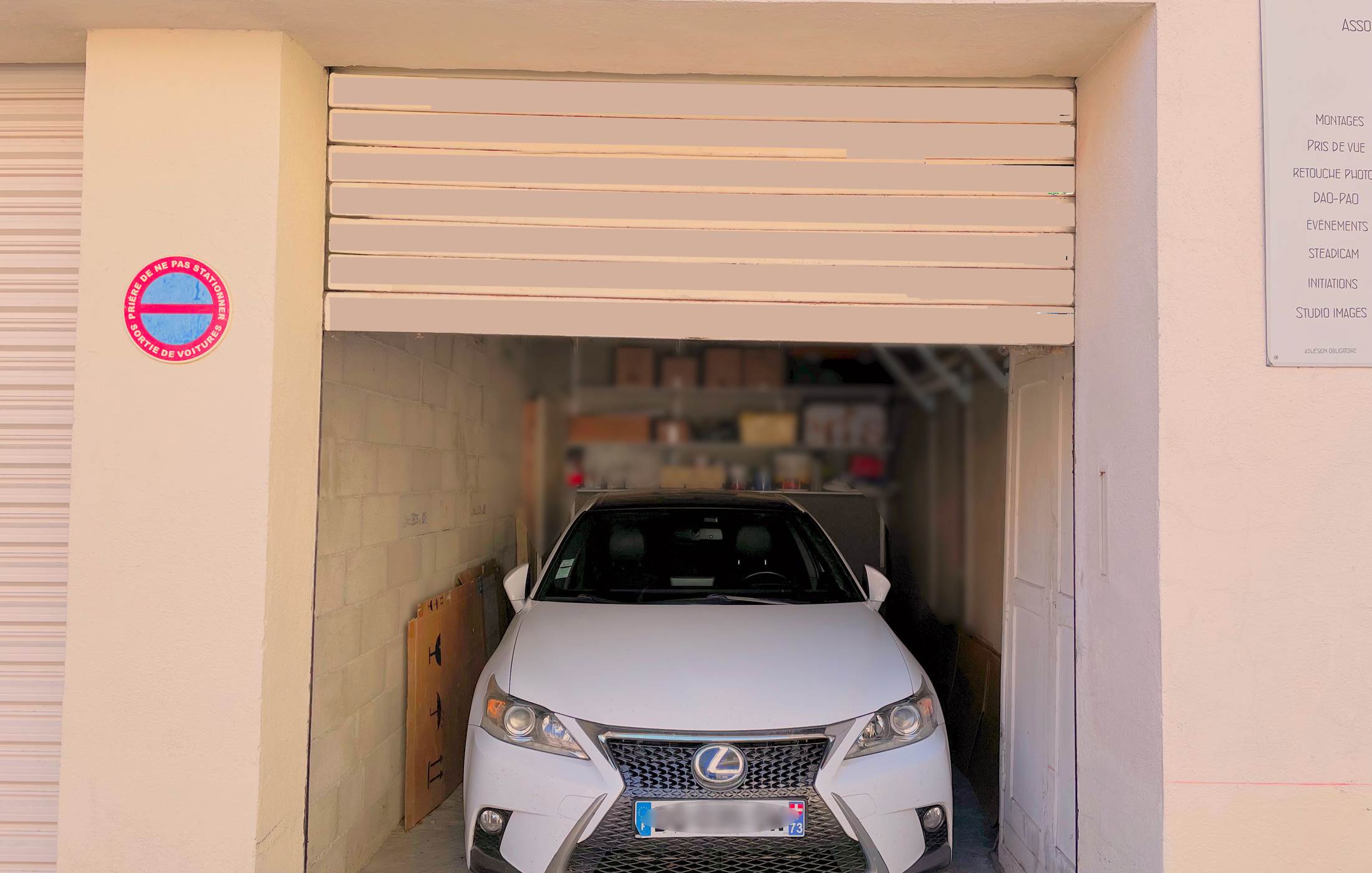 Garage avec télécommande