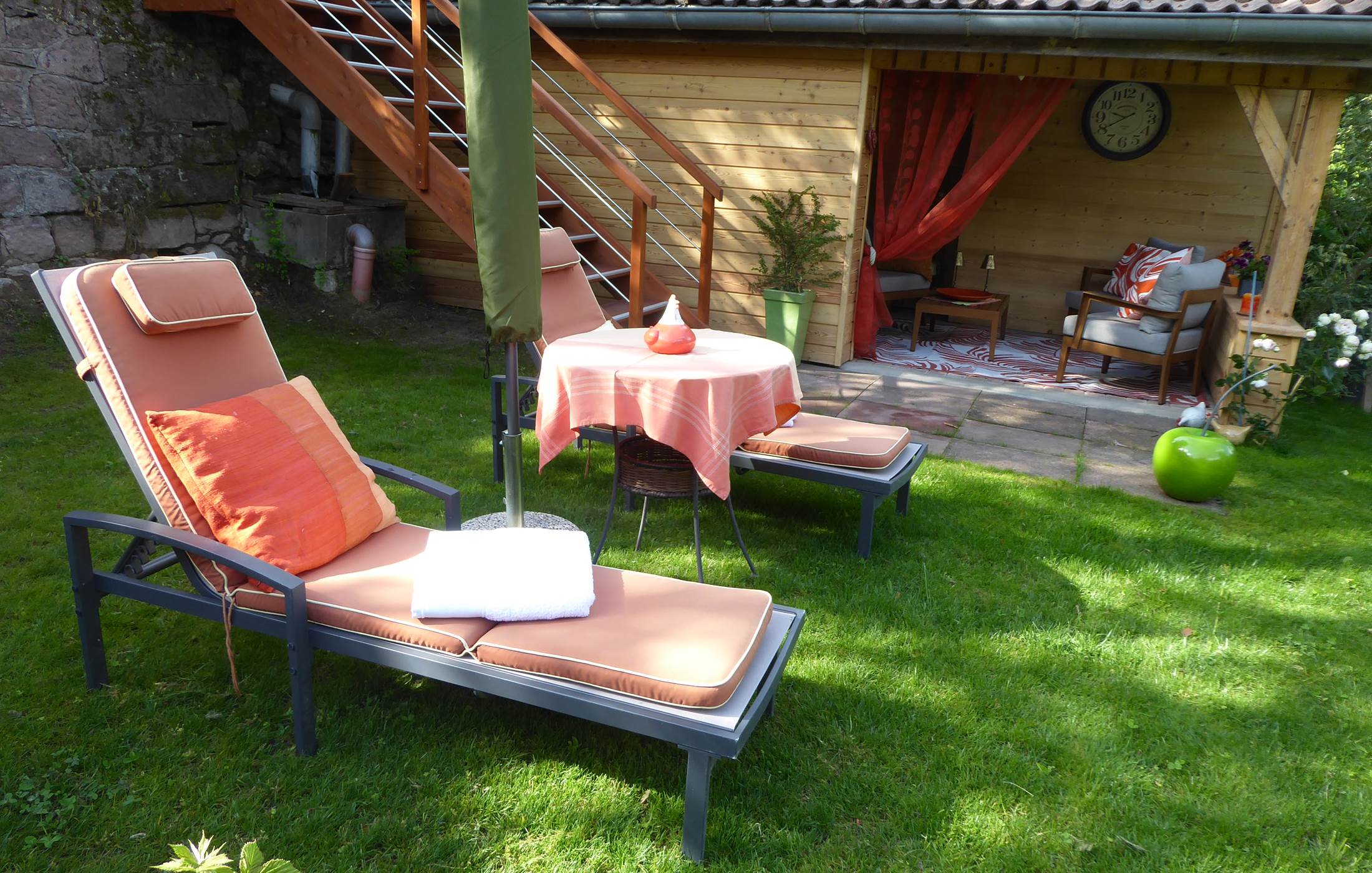 petit coin jardin du gite Le Cerisier