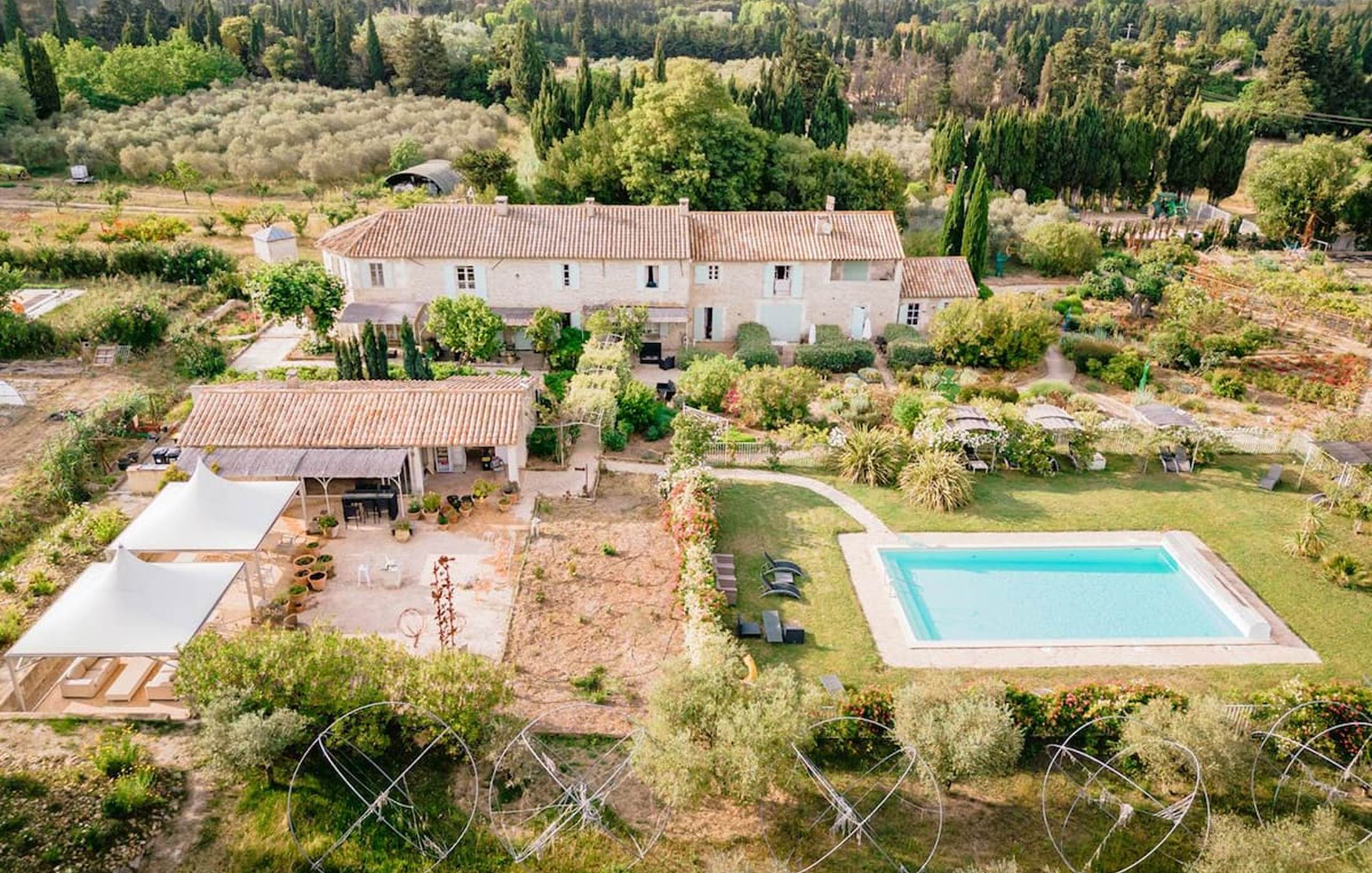 mas-des-figues-photo-aérienne-piscine