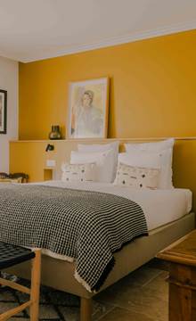 5 BD la chambre Sous l'Olivier de Marcelle en Camargue