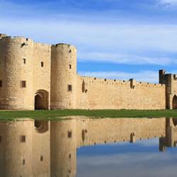 remparts-d-aigues-mortes