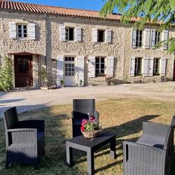 La maison avec les chambres d'hôtes