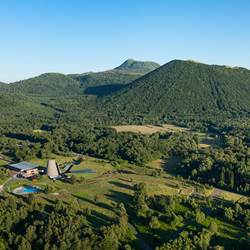 470637369-photo-around