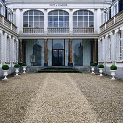 148601663-photo-around