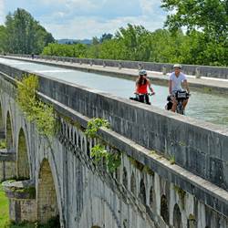 Agen-Pont-Canal-photo-around