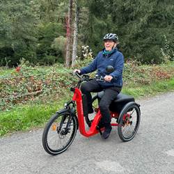 Découvrir la Voie Bleue en tricycle électrique