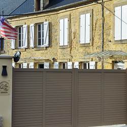 enfin on a retrouvé nos drapeaux!!!-photo-news