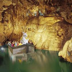 42da6650-456b-42eb-9f03-6d044d5076c9-photo-around