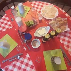 Petit-déjeuner Continental