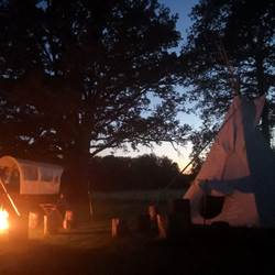 feu de camp tipi chariot