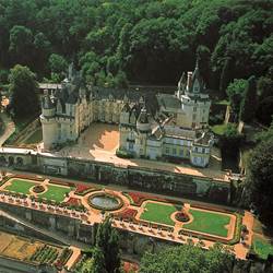 00_6100-photo-around