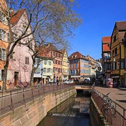 481087839-photo-around