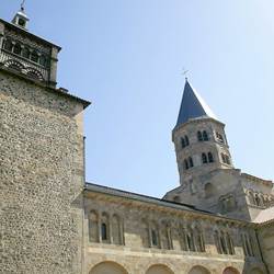 75f06065-0798-40f6-af1b-a0b4692ab04e-photo-around