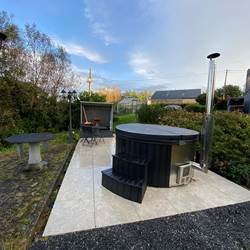 hottub dag