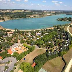 8e5c880b-39ce-4660-a3c6-a1cc6ef2b8db-photo-around