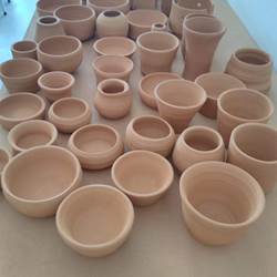 La production de poteries de Maryline en Provence Lagnes-photo-news