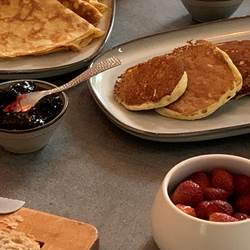 petit-dejeuner-en-chambre-le-clos-des-oliviers