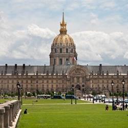 Hotel-des-Invalides-esplanade-630x405-C-Thinkstock_block_media_big-photo-around