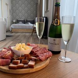 planche-gourmande-charcuterie-&-fromages