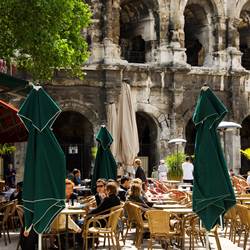 148527504 (1)-photo-around