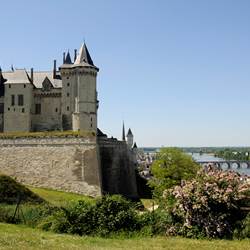 127074323-photo-around