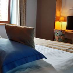 Soirée étape - Séjour Business Maison d'Hôte Le Ranch des Lacs 87120 Augne-photo-news