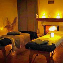 Gîtes, chambre d'hôtes et table d'hôtes gastronomique à Casteljaloux Lot et Garonne, piscine, jacuzzi et spa