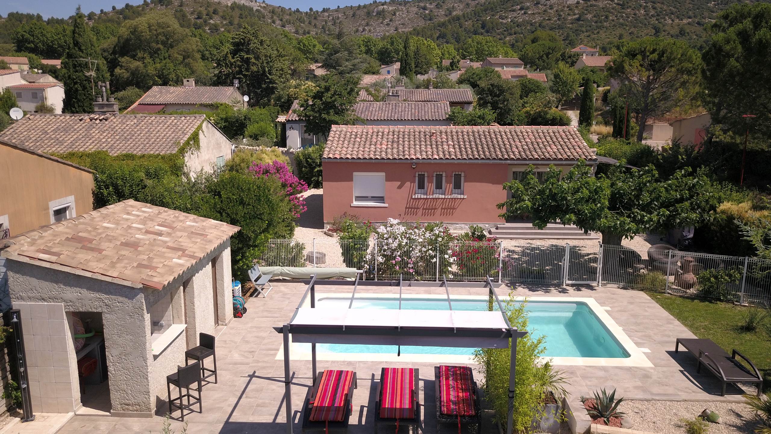 hébergement-avec-piscine-vaucluse