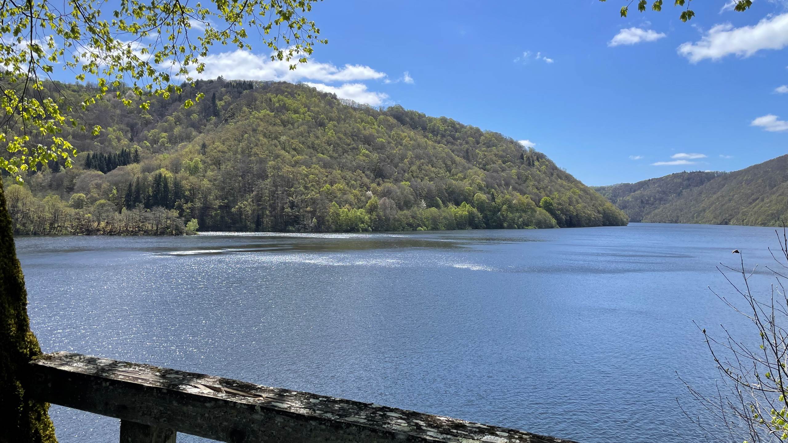 gite_correze_pierres_barragedebort-nature