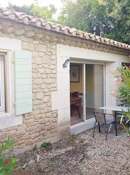 facade-gite-saint-remy-de-provence