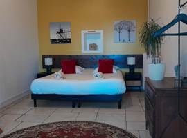 Domaine_Pelouaille_Chambre Dahlia vue 1