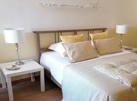 Chambre double Friesa jaune à La Malposte à Reviers