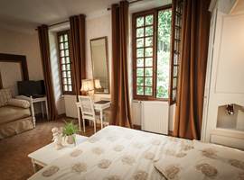 Hostellerie du grand duc chambre familiale 1