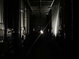 aa1676a4-5a72-40df-bf2a-263660a0e5c7