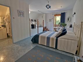 Chambre double de Luxe Le Pas de l' Âne Saint Ondras